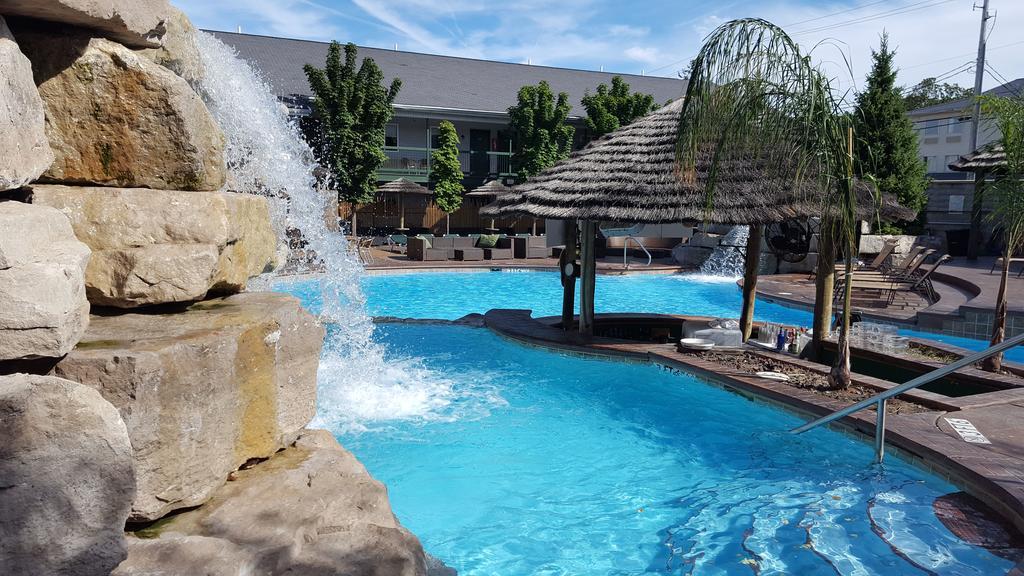 Commodore Resort Пут-ин-Бей Экстерьер фото